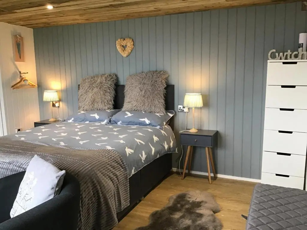 The Pod & Cwtch Luxury Accommodation