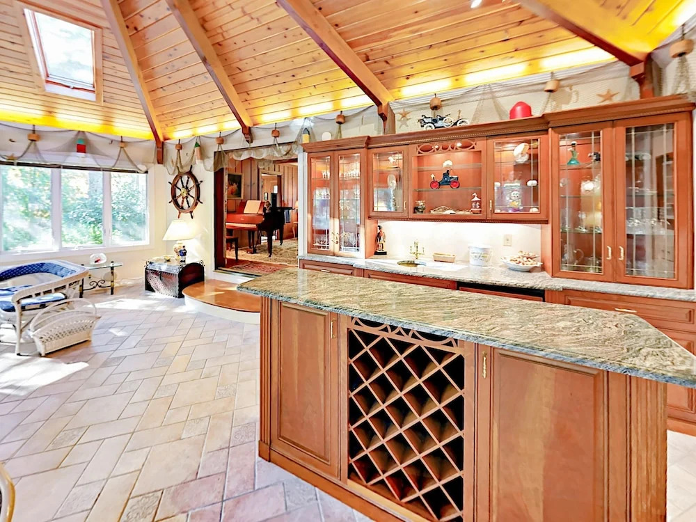 49 Brooks Rd Home