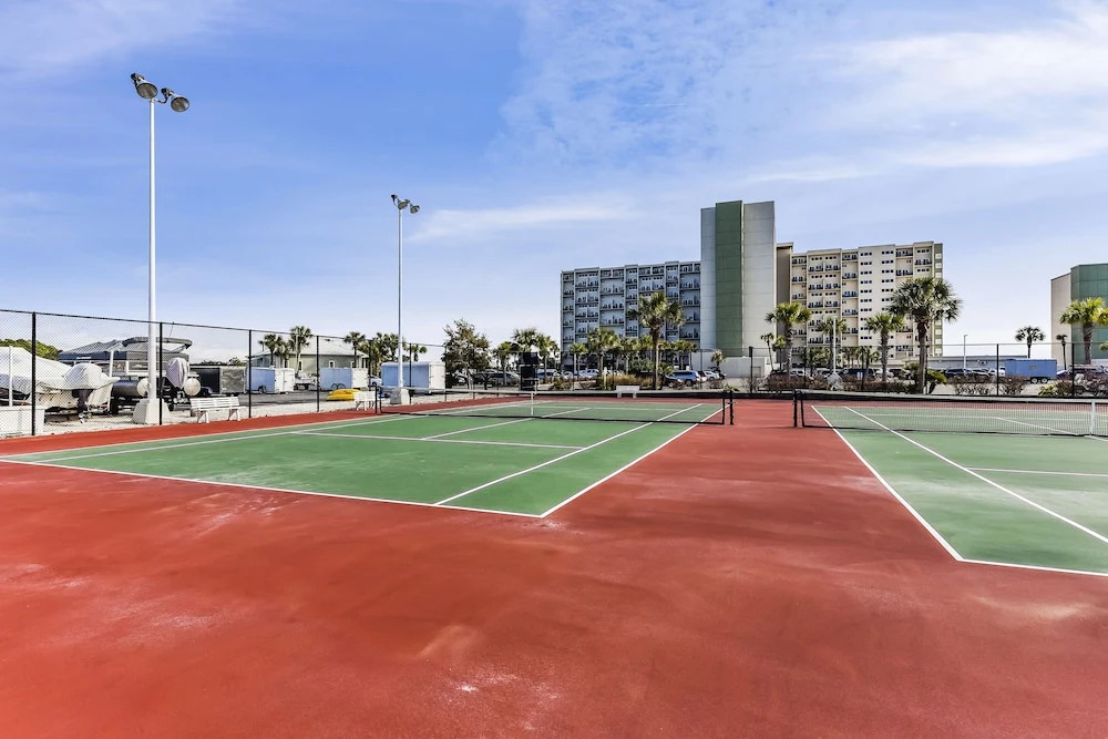 Pinnacle Port by Book That Condo