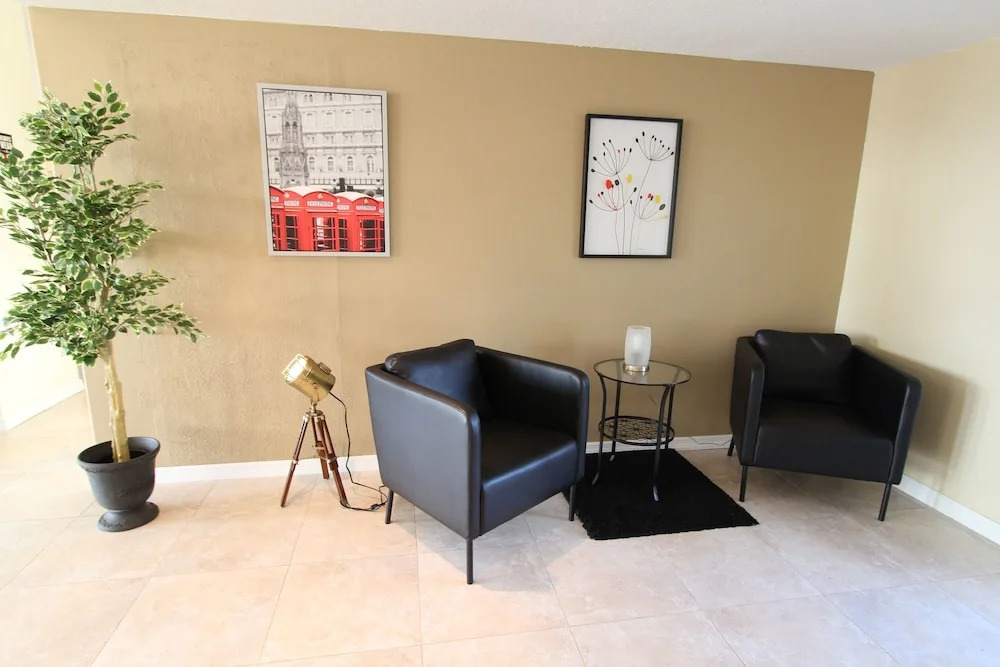 Beautiful Gulf Coast Living on the Canal - Three Bedroom Home