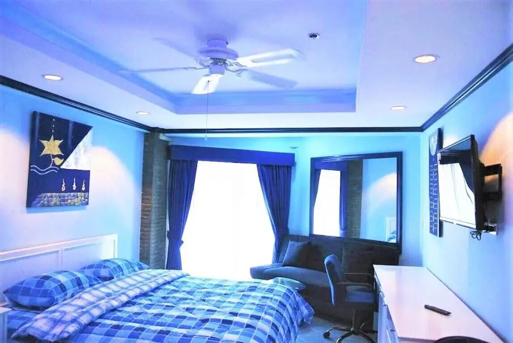 Jomtien beach condominium studio apartment 12th floor