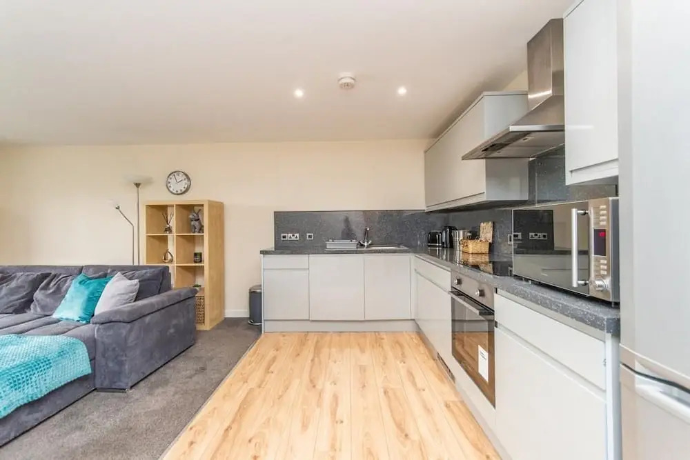 Luxury River Views - 2 Bed Apartment