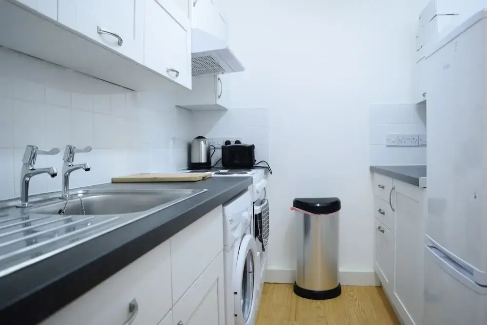 2 Bedroom Garden Flat Next to Portobello Market