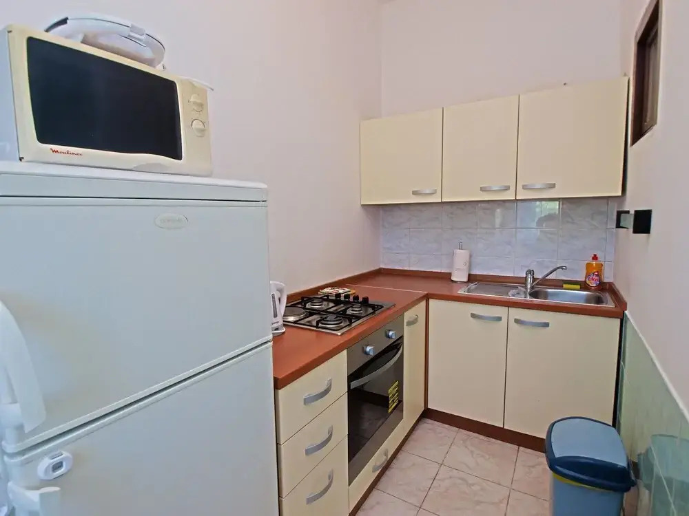 Apartments Mihatović