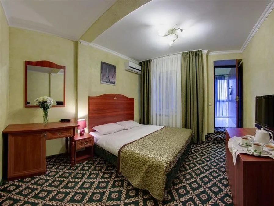 Pirosmani Hotel