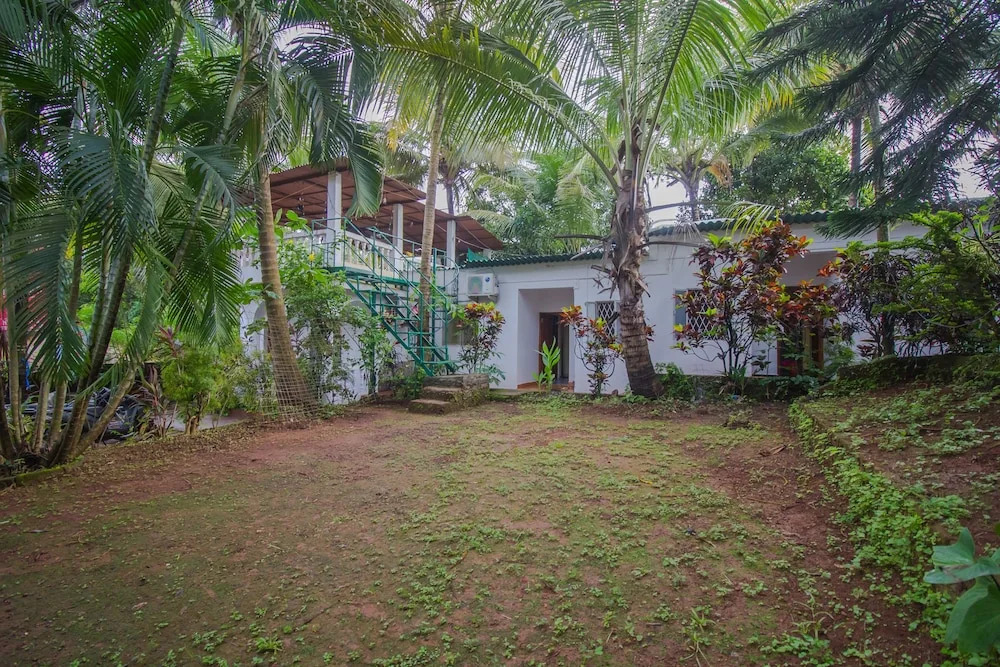 OYO 16483 Home Garden View 1BHK Morjim Beach