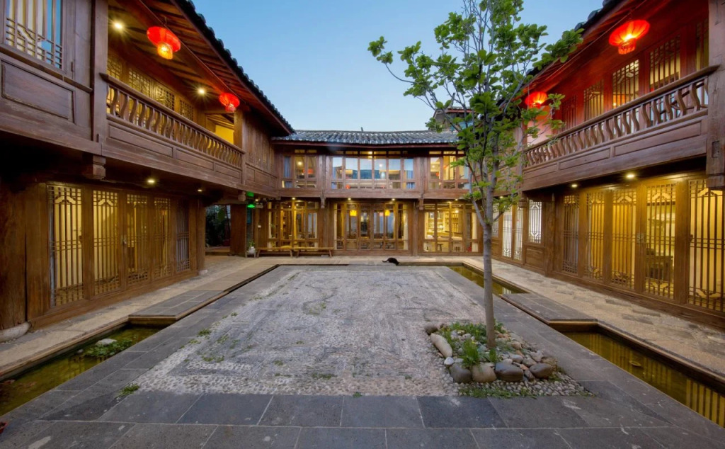 Lijiang Ancient Bridge Inn