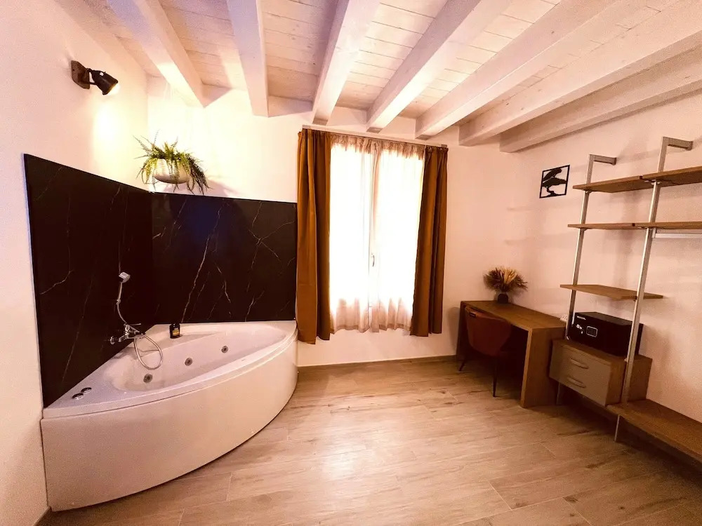 5 Terre hub suite