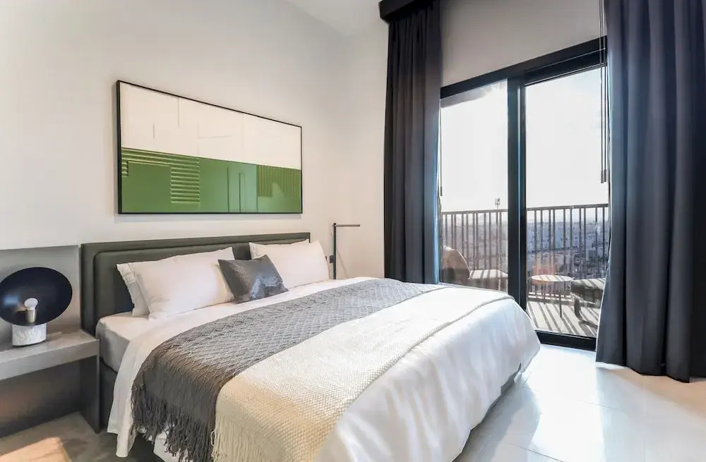 Elite LUX Holiday Homes - Modern Studio in MAG City Dubai