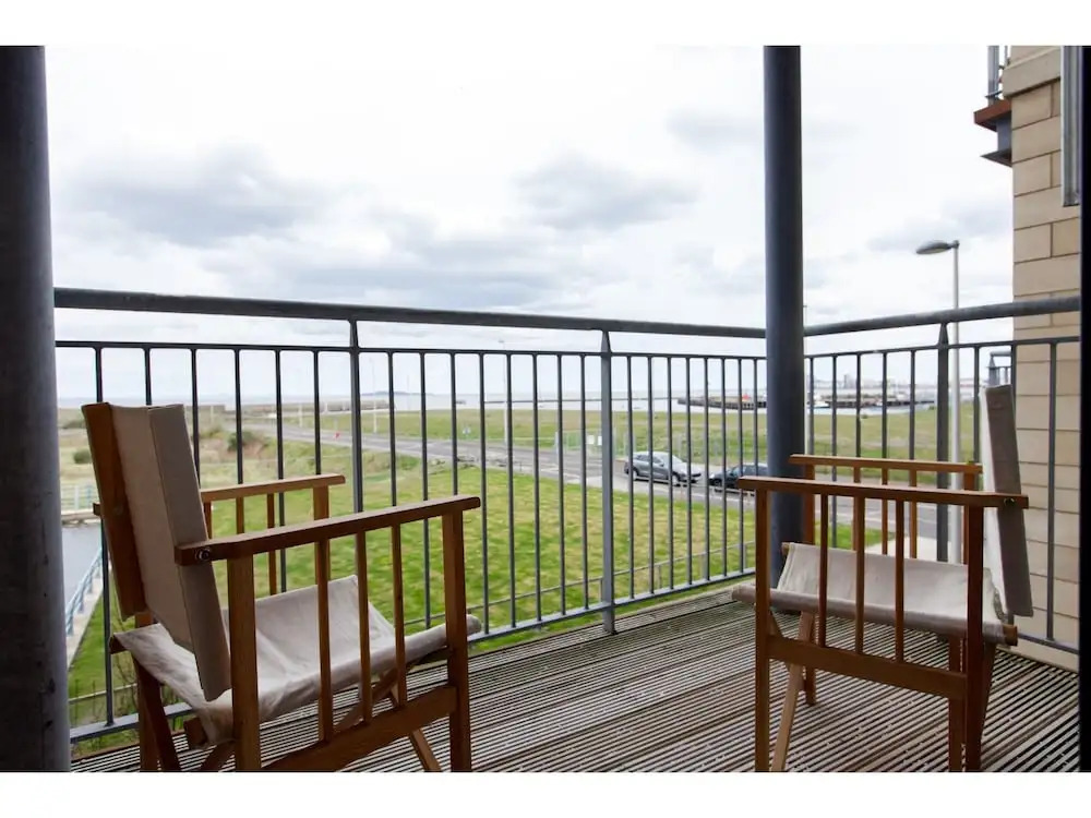 Edinburgh Home With a View
