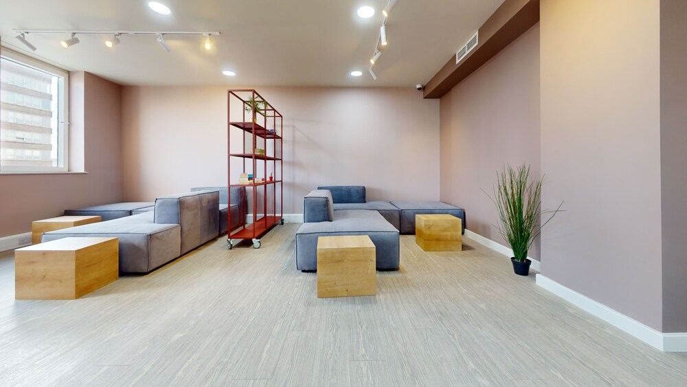 iQ Newland House in Nottingham