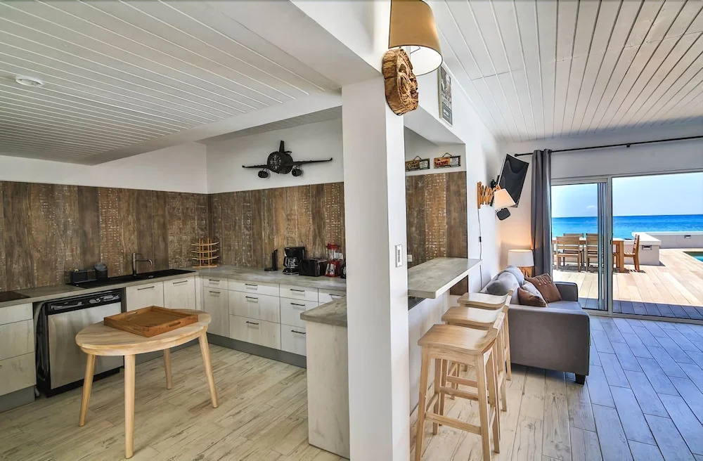 Villa Mary's Beach Cottage