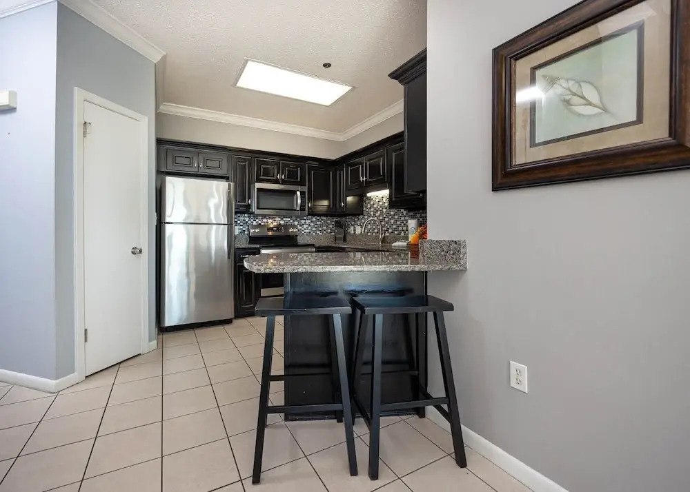 Phoenix East 2 2014 2 Bedroom Condo