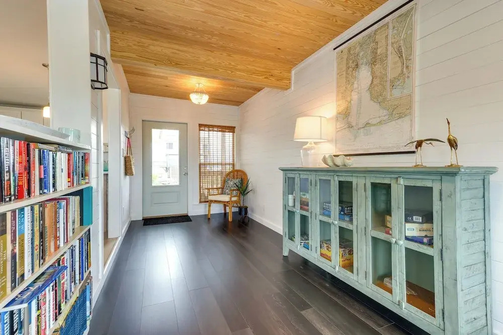 Dauphin Island Vacation Rental: Close to Beaches!