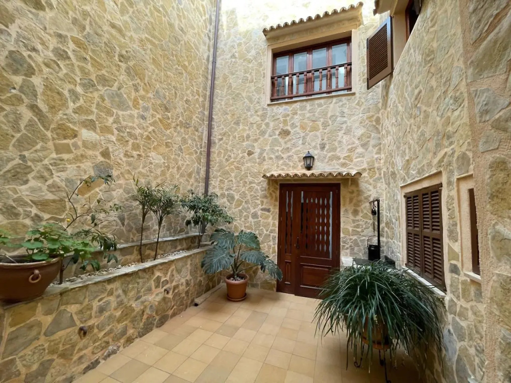Hostal CAN GALLU