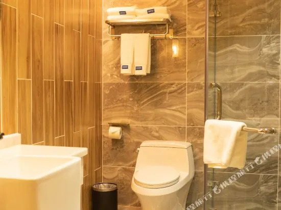 Paco Hotel （Guangzhou North Railway Station Huacheng Road Metro）