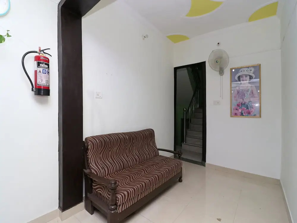 OYO 13626 hillway Guest house