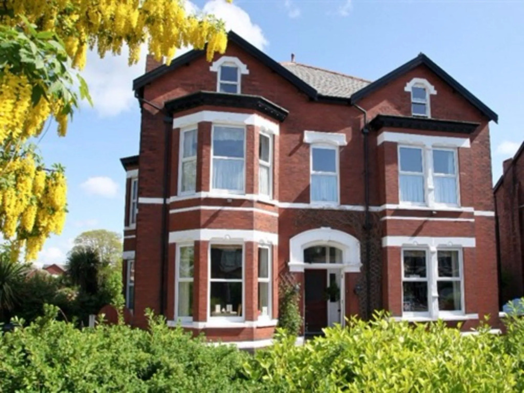Edendale House