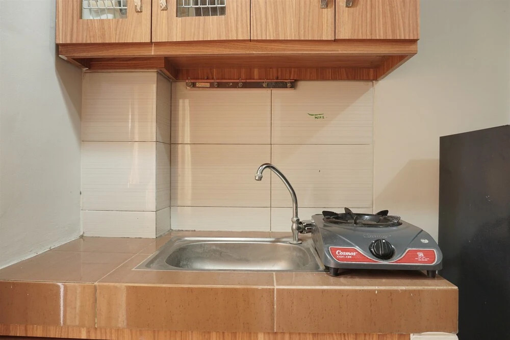 Cozy and Strategic Place Studio at Margonda Residence 4 Apartment