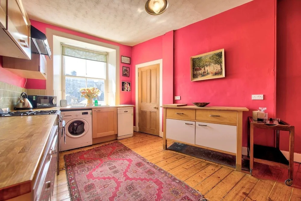 JOIVY Old Town 1-bed Apartment With Stunning Views