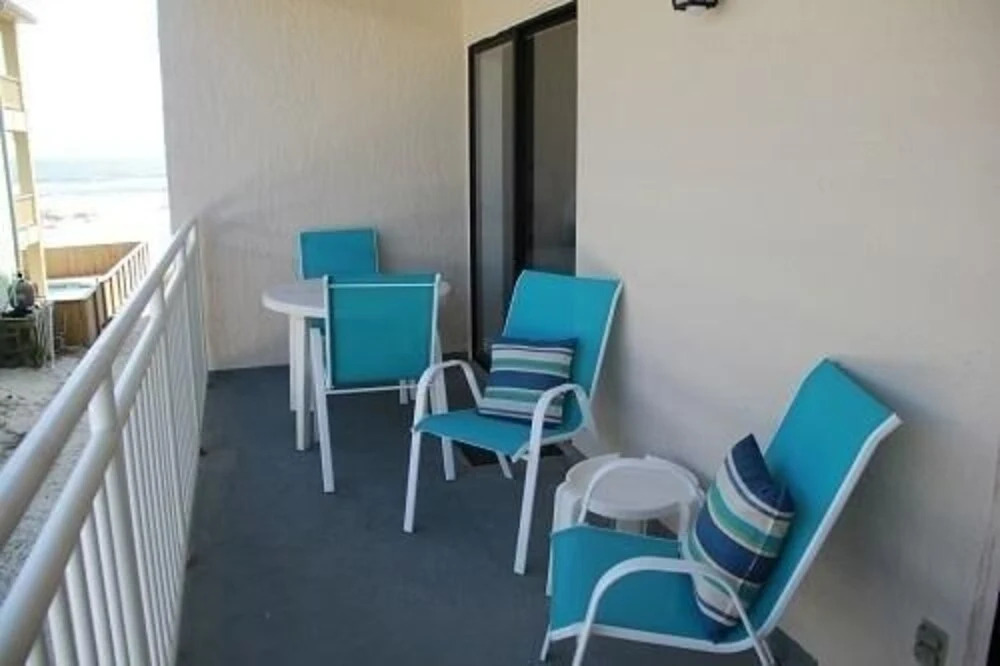 Sugar Beach 133 2 Bedroom Condo by Redawning