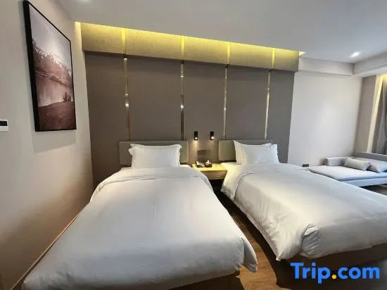 Tongbai Yun Hotel (Anqing Duxiu Avenue Greenland New Metropolis Branch)
