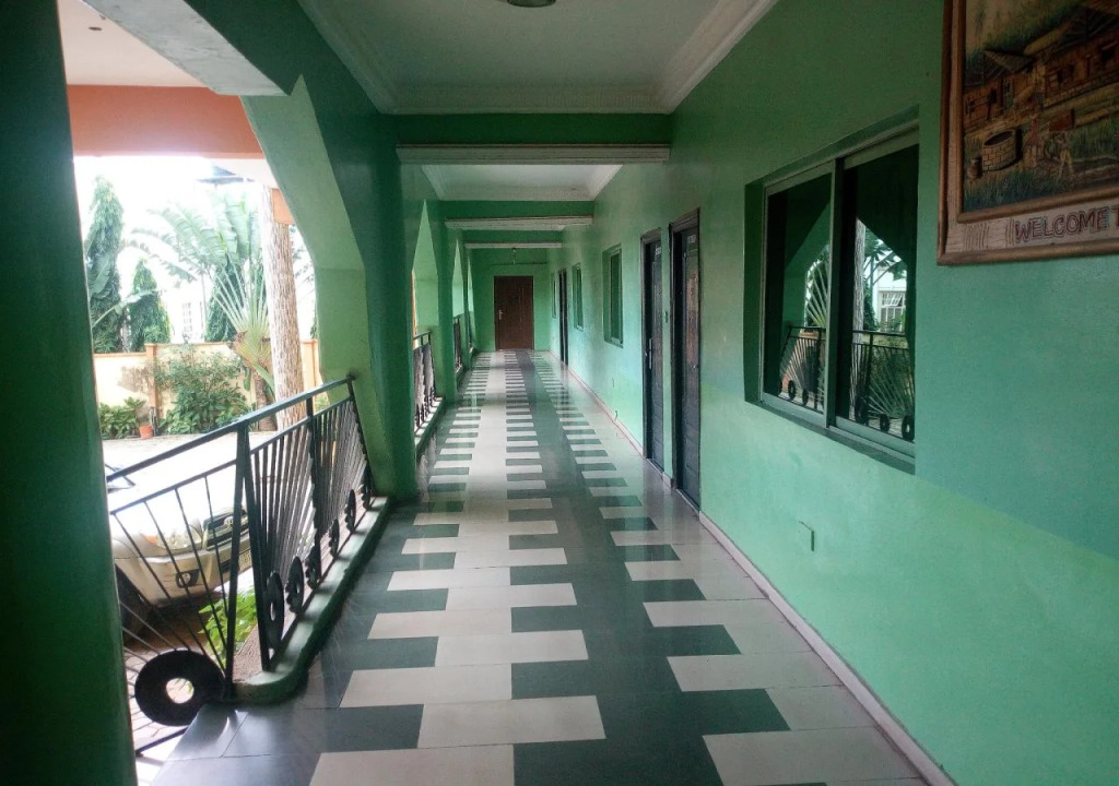 Sylvia's Place Hotel