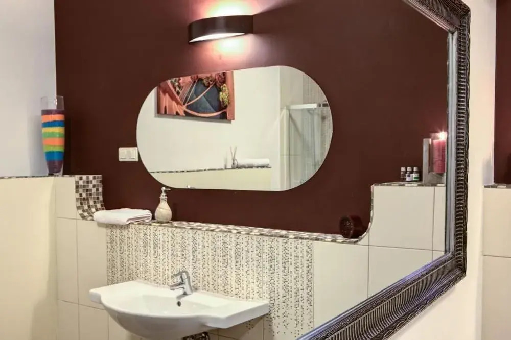 Five Stars Apartments