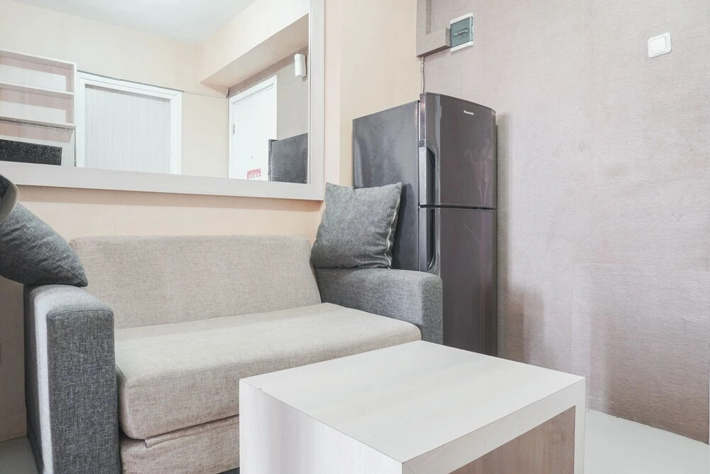 Simple And Cozy Living 2Br At Green Pramuka City Apartment