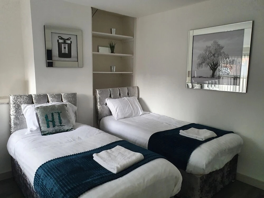 Deluxe 4 Person Suite in Liverpool City Center