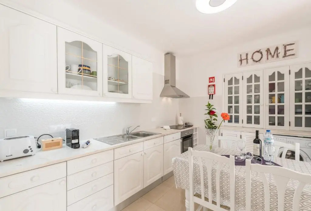 Fisherman's Beach Home 2BR 2BA AC Wi-Fi