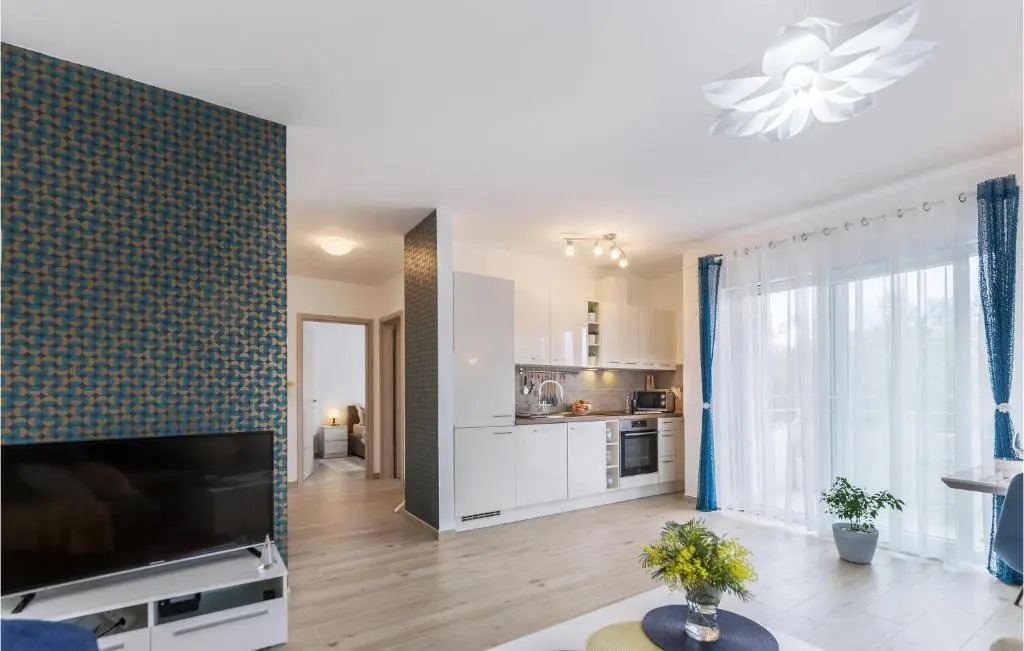 Nice Apartment in Peroj With Wifi and 1 Bedrooms
