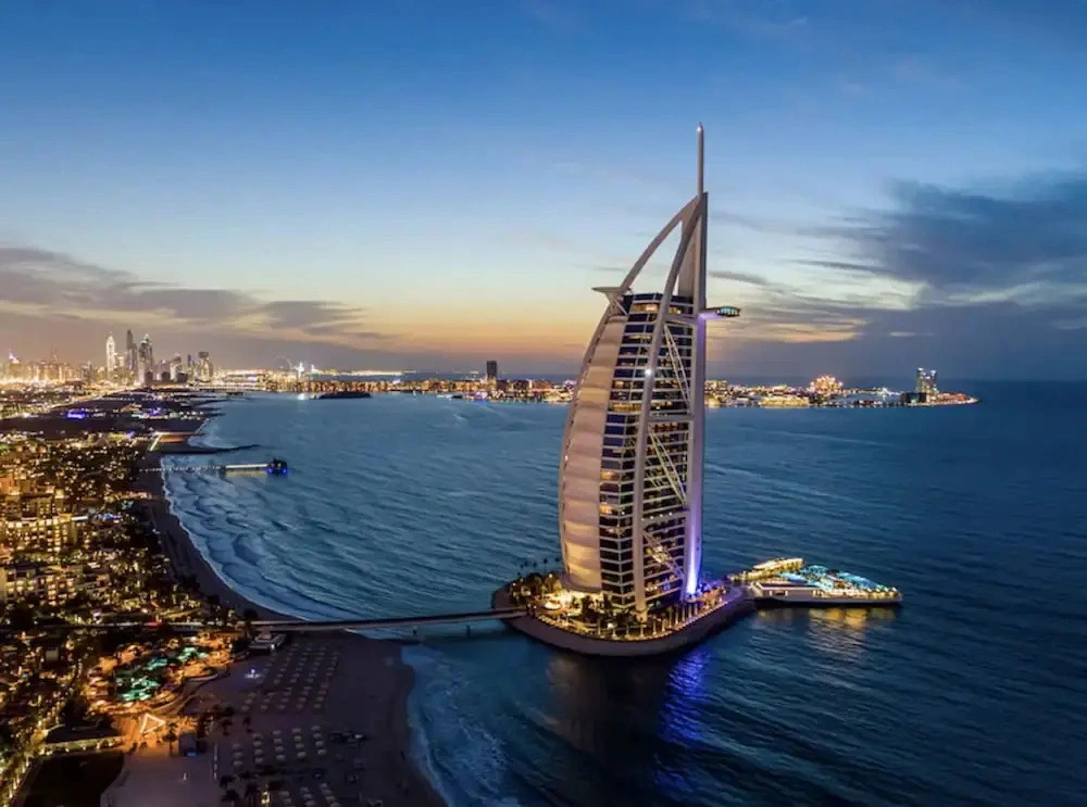 Premium JBR Beach Stay-Beach Access & Sea Views