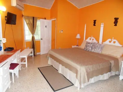Whistling Villa Runaway Bay