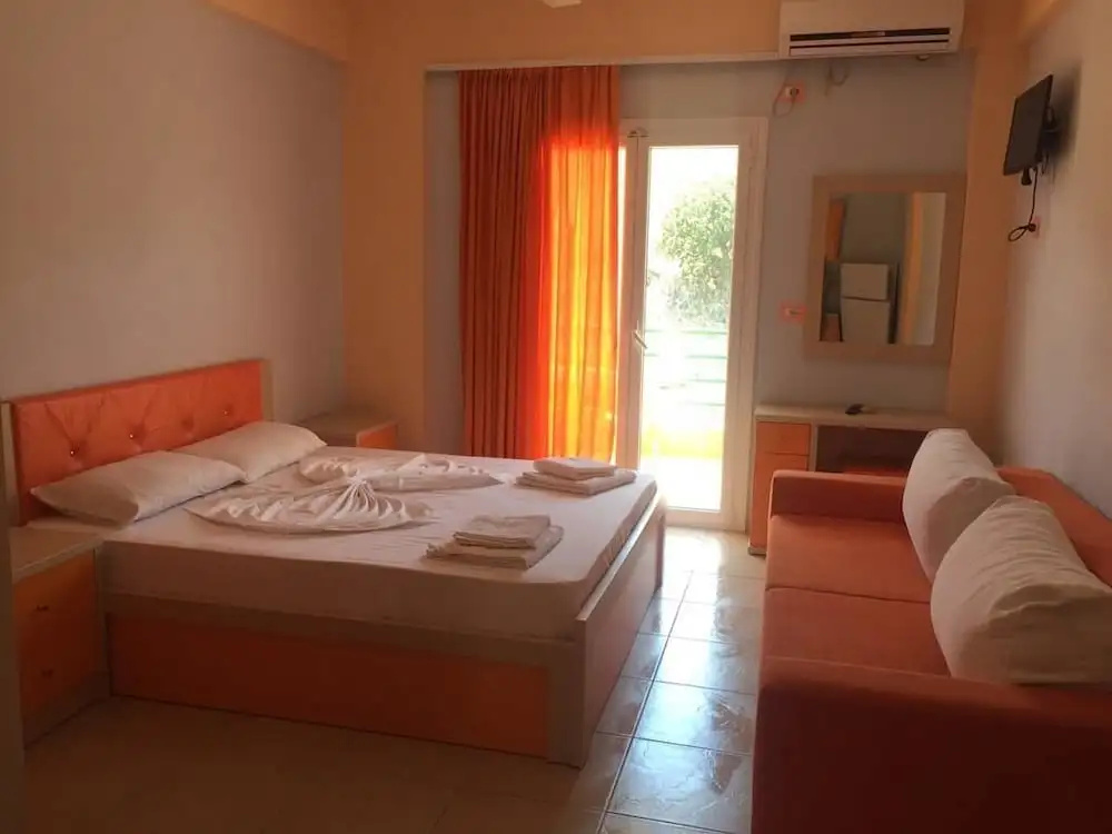 Karos Hotel Llaman