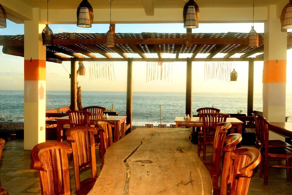 Amed Sunset Beach