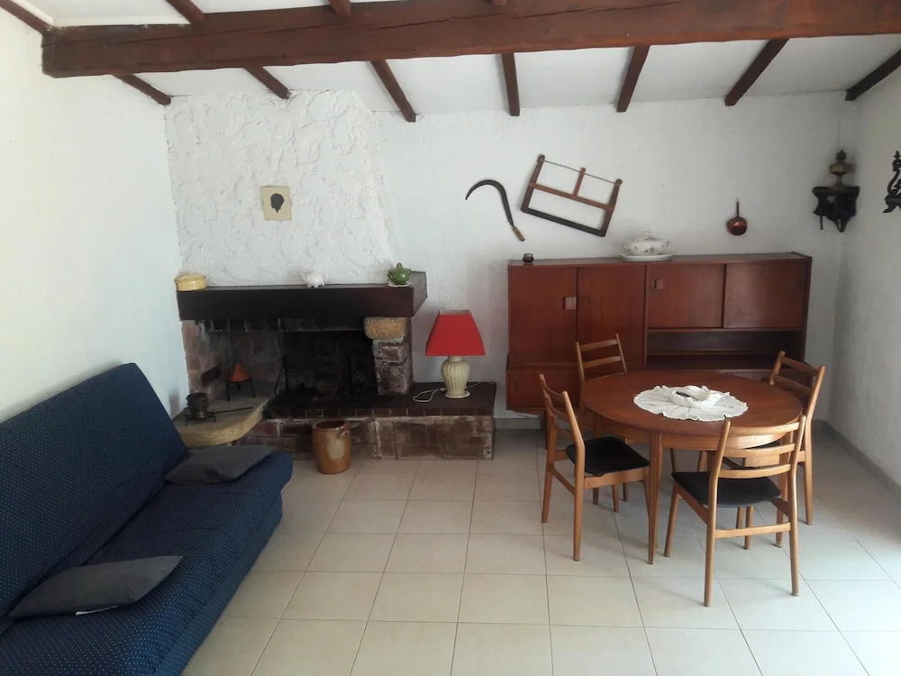 Villa With one Bedroom in Lorgues, With Private Pool and Furnished Garden