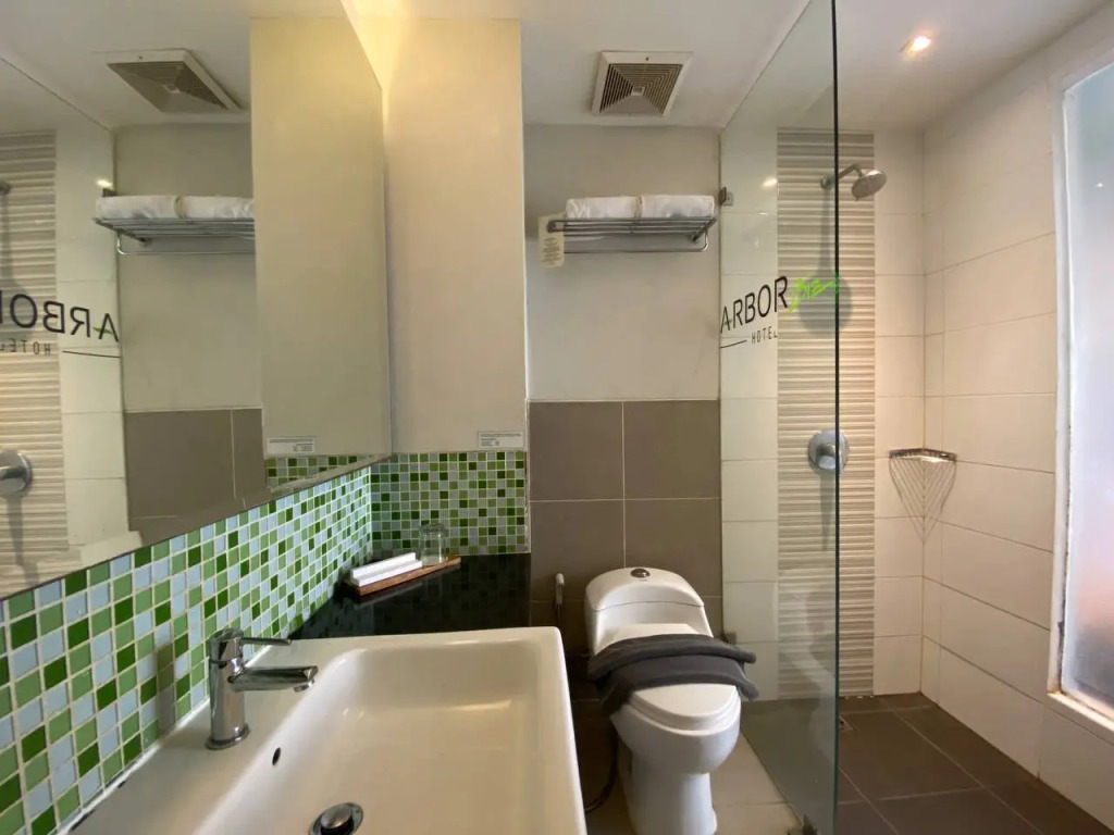 Arbor Biz Hotel