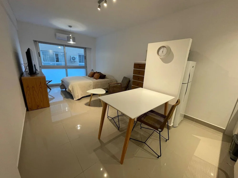 Studio In San Telmo - Paseo De La Cisterna