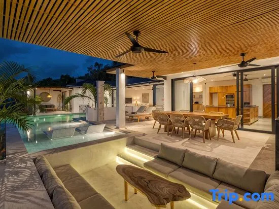 Villa Friendly - Luxury 4 BR villa In Uluwatu