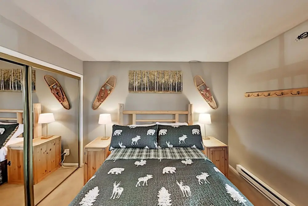 Spacious Modern With Private Saltwater Pool 1 Bedroom Condo
