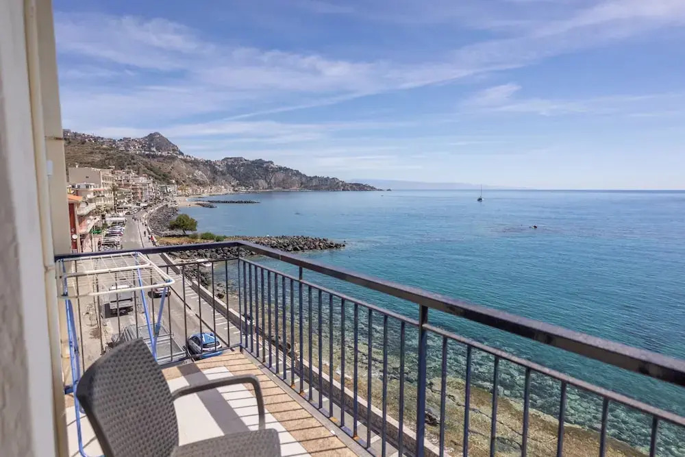 IG- "Talìa Apartments"