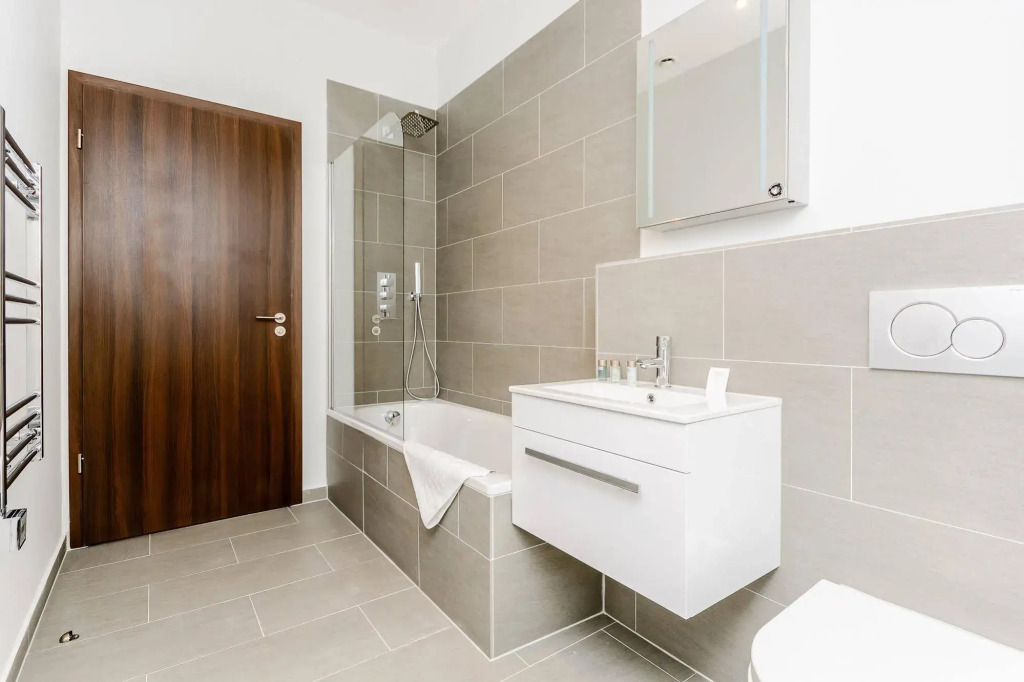 Ibis House by Viridian Apartments