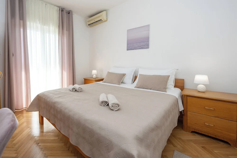 Double bed Room With Private Bathroom and Balcony