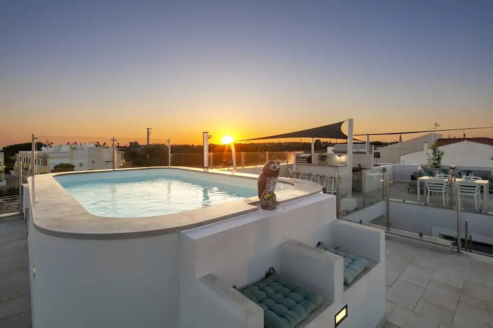 Apartment Overlooking Benagil Beach With Pool