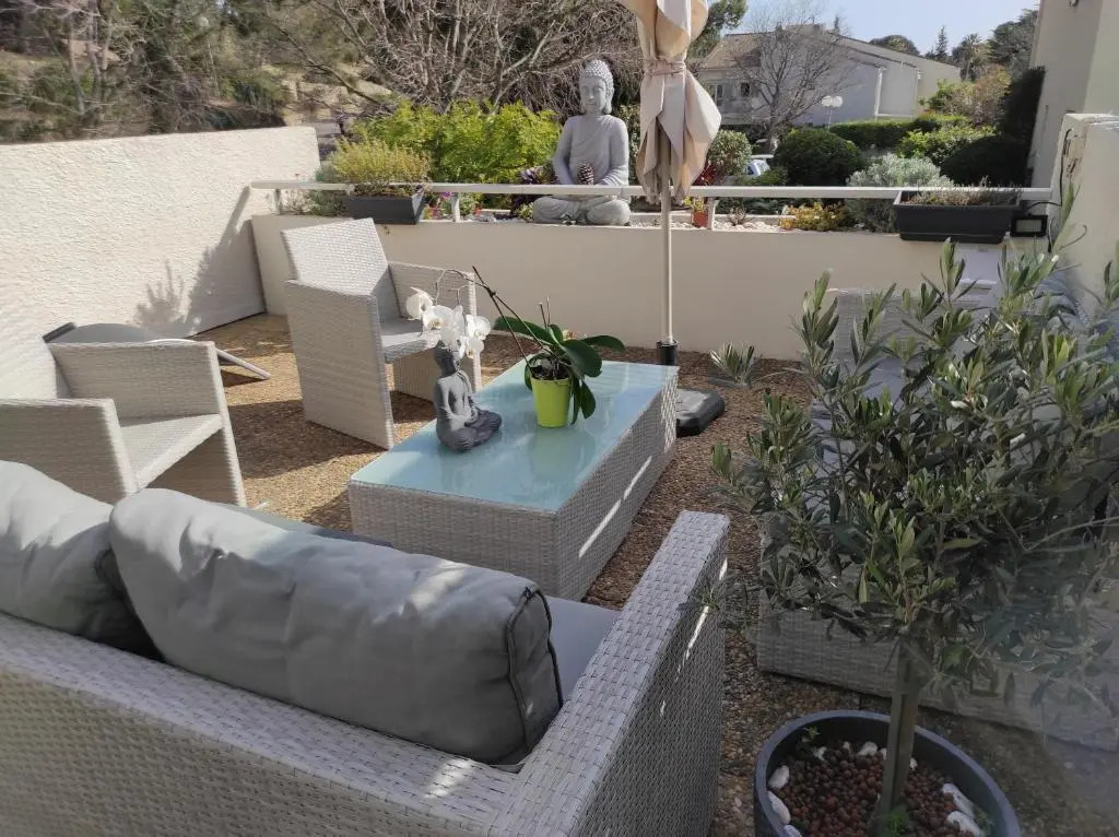 2 pièces avec grande terrasse