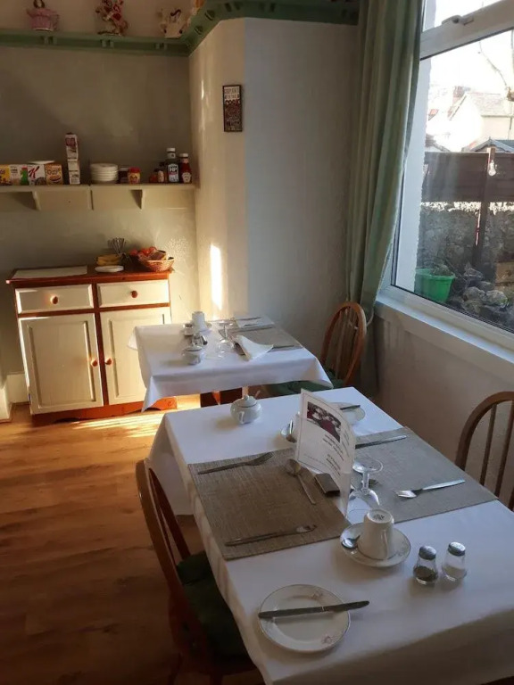 Glenavon Guest House