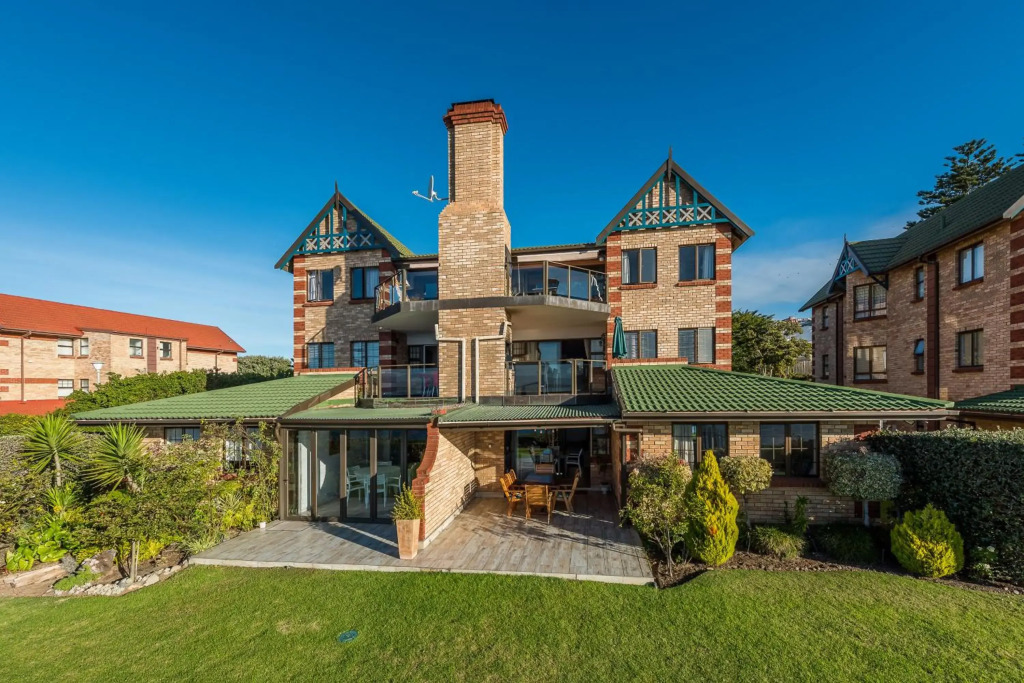 Beacon Wharf , George Hay 4 Holiday Accommodation