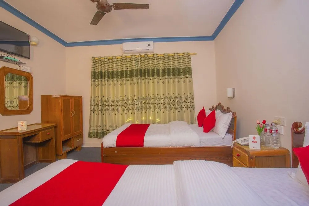 OYO 227 Hotel Moonstone Inn