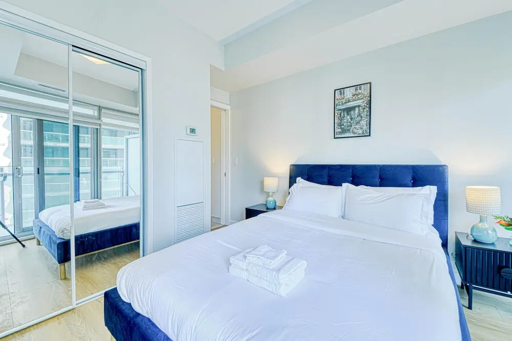 York Street Suites Toronto